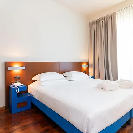 Hotel Balance