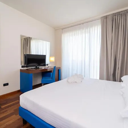 Hotel Balance